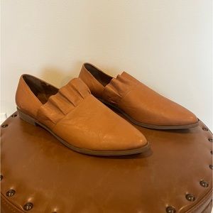 Bueno Burcu Ruffle Flat Size 41 Tan